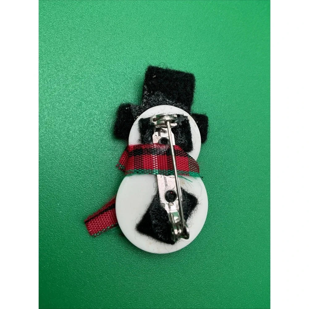 Lot of 5 Vintage Christmas Pins - 2 Snowmen,‎ Angel, Santa, Gingerbread Cookie